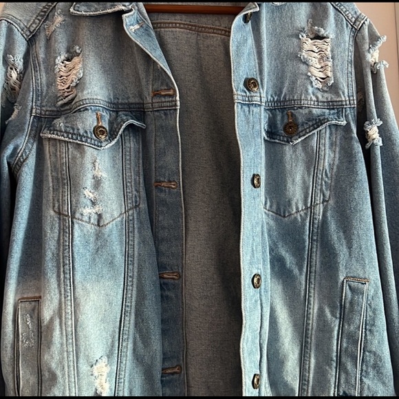 Vici Collection - jasmyn distressed denim jacket - M - Picture 3 of 3